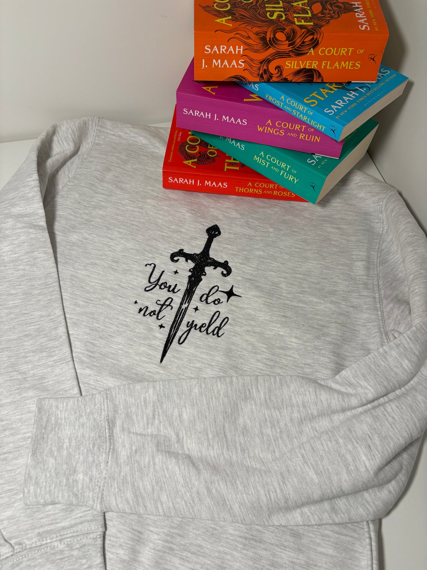Throne of Glass 'You do not Yield' Sweatshirt