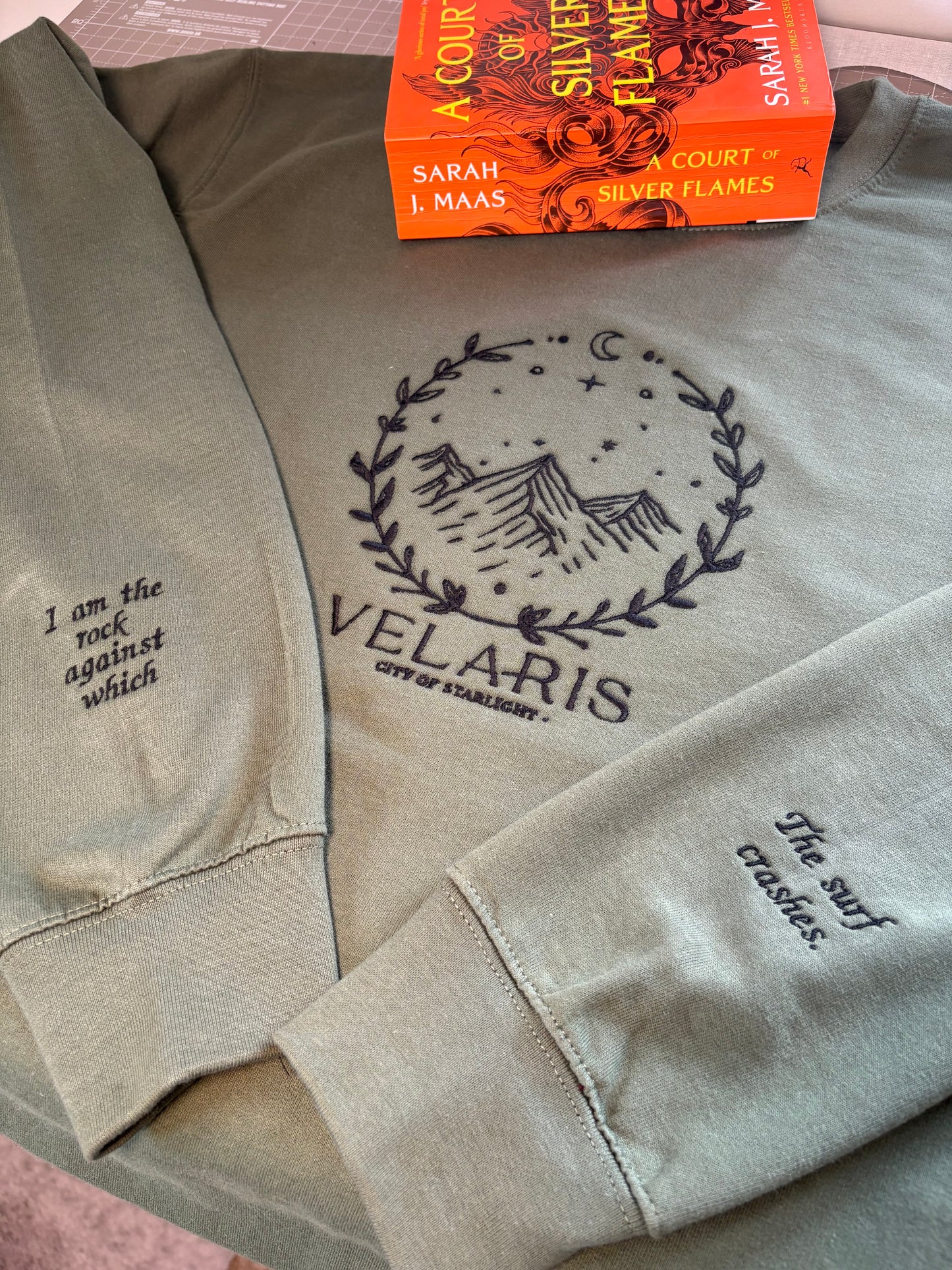 ACOTAR 'Velaris' Sweatshirt